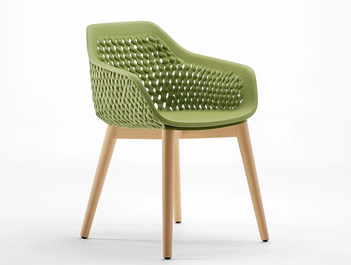 Silla de Polipropileno con Patas de Madera Verde con Respaldo Trenzado